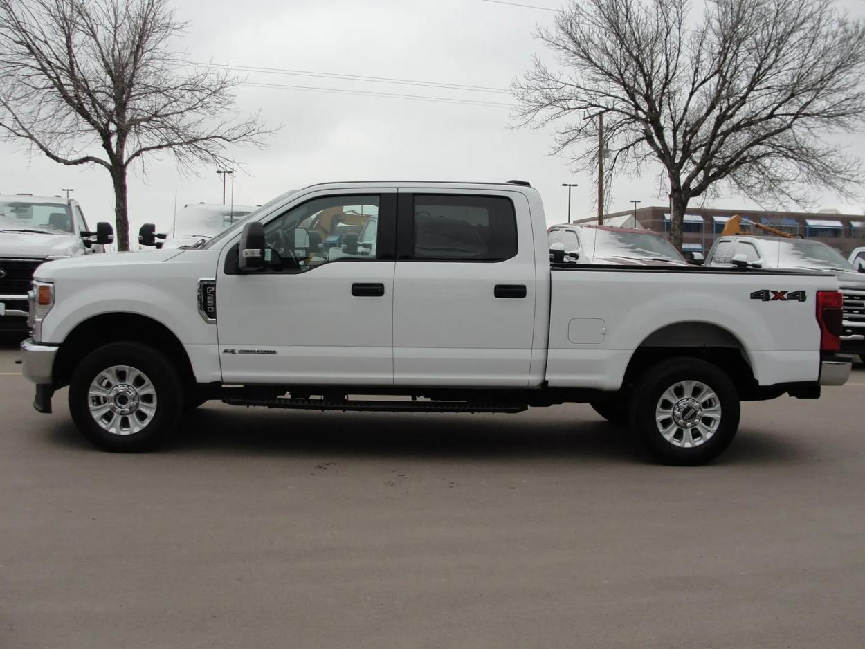 2022 Ford F-250 | Photo 2 of 13