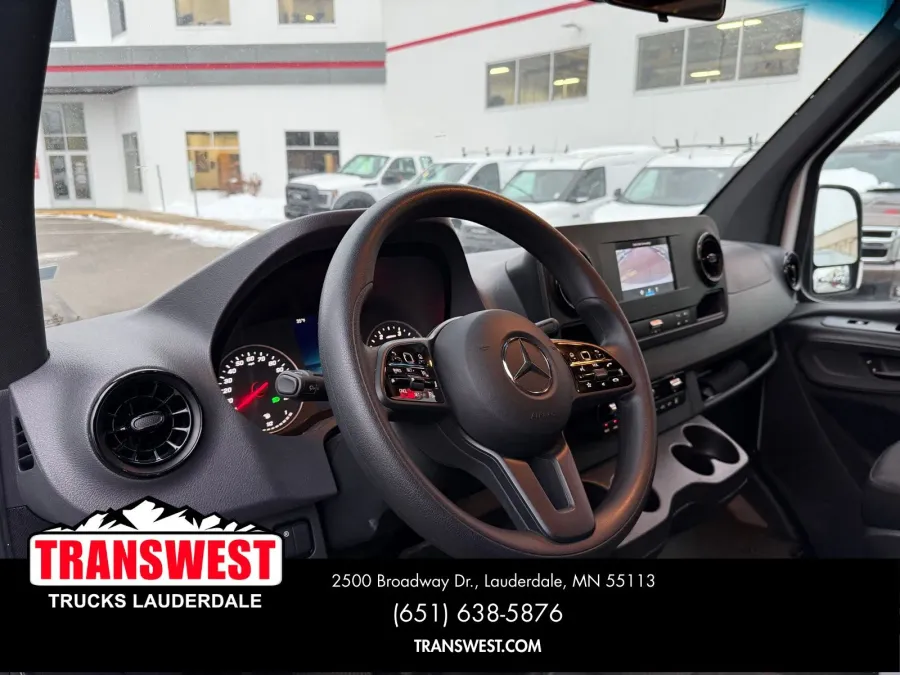 2024 Mercedes Benz Sprinter 2500 Passenger 144 WB | Photo 8 of 21