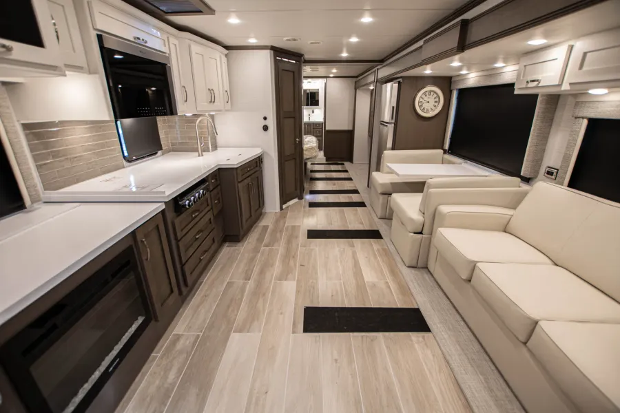 2026 Newmar Northern Star 3709 | Photo 3 of 27