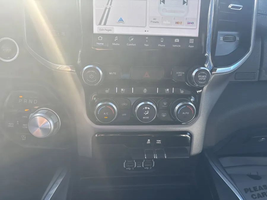 2024 RAM 1500 Laramie | Photo 16 of 19