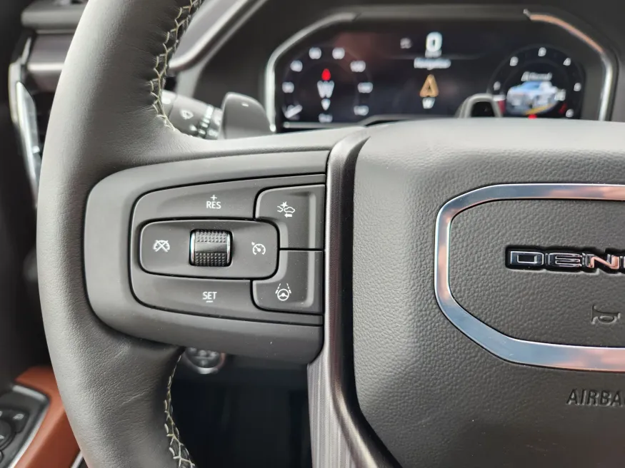 2025 GMC Sierra 1500 Denali Ultimate | Photo 22 of 29