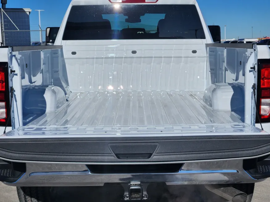 2026 GMC Sierra 2500HD Pro | Photo 19 of 21