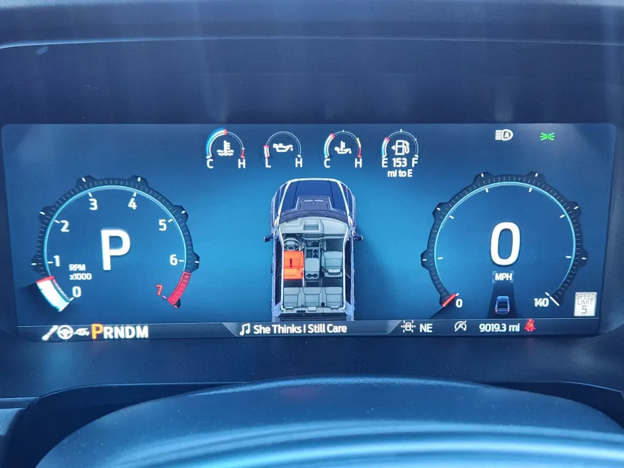 2025 Ford F-150 Raptor | Photo 10 of 21