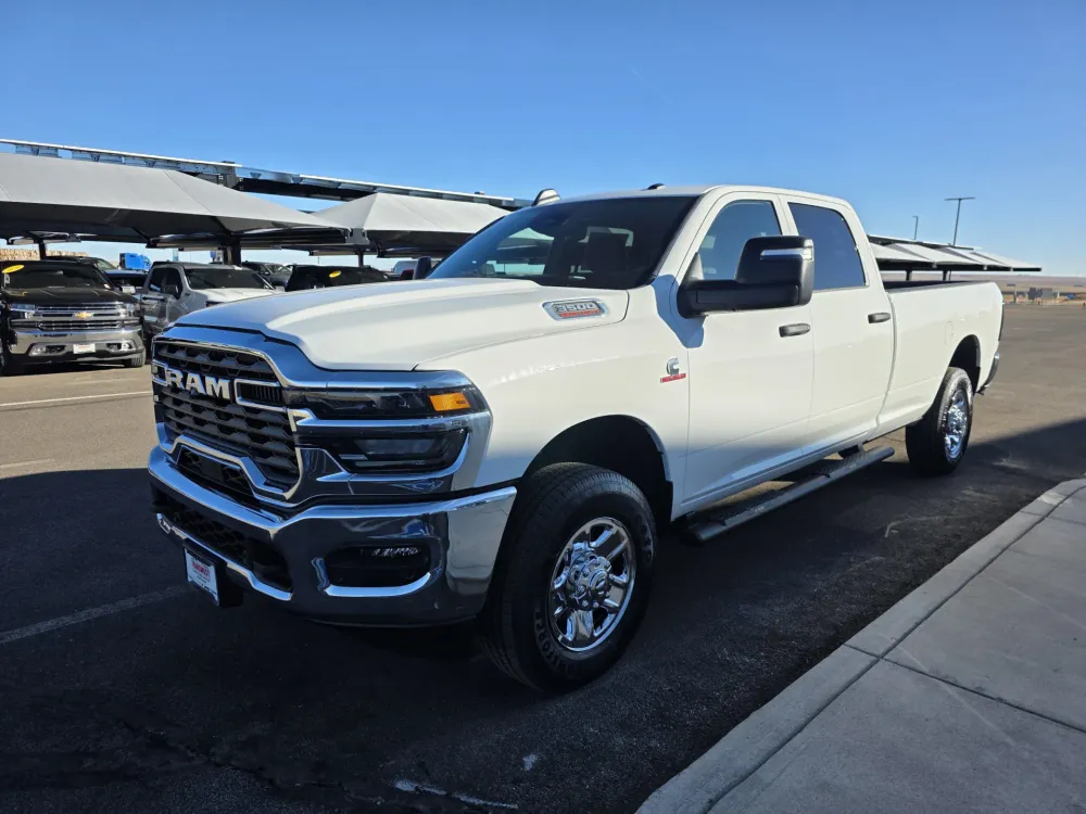 2026 RAM 3500 Tradesman - Photo 3