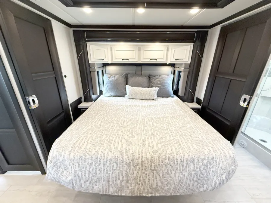 2026 Newmar Supreme Aire 4505 | Photo 17 of 30