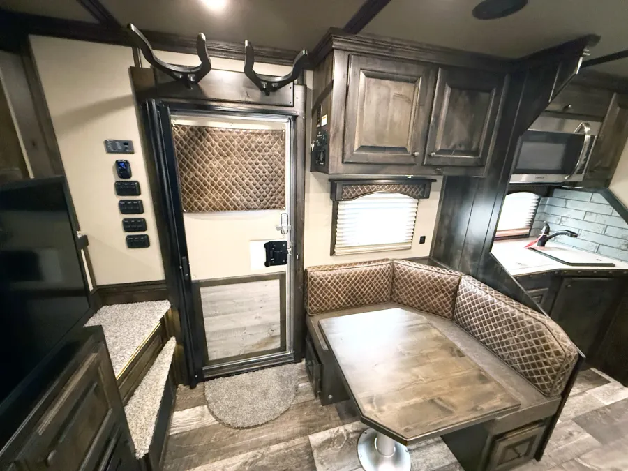 2026 Cimarron Norstar 4HLQ | Photo 10 of 34