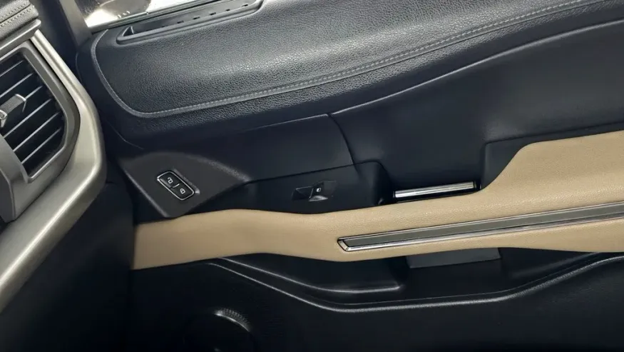 2022 Ford Expedition Max | Photo 31 of 35