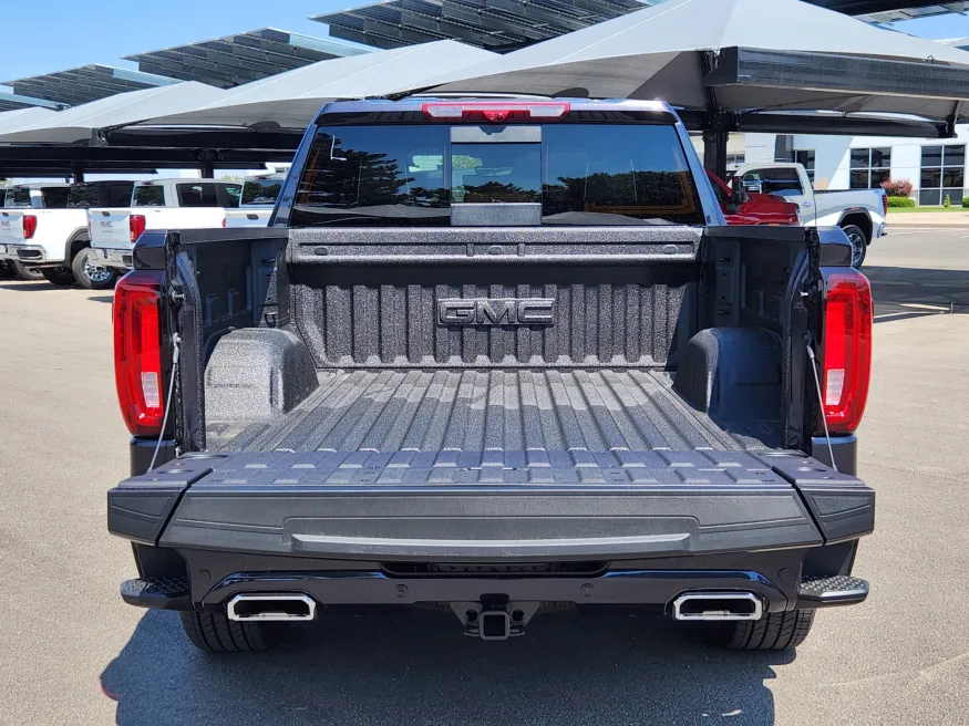 2026 GMC Sierra 1500 Denali Ultimate | Photo 15 of 31