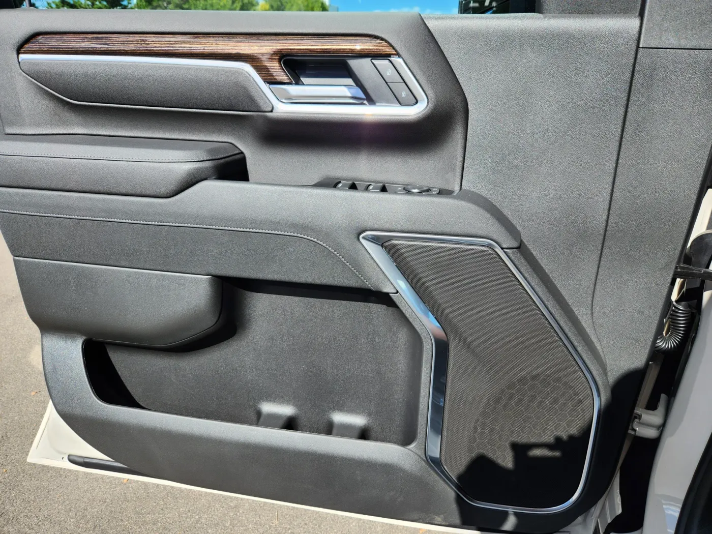 2026 GMC Sierra 2500HD SLE | Photo 5 of 28