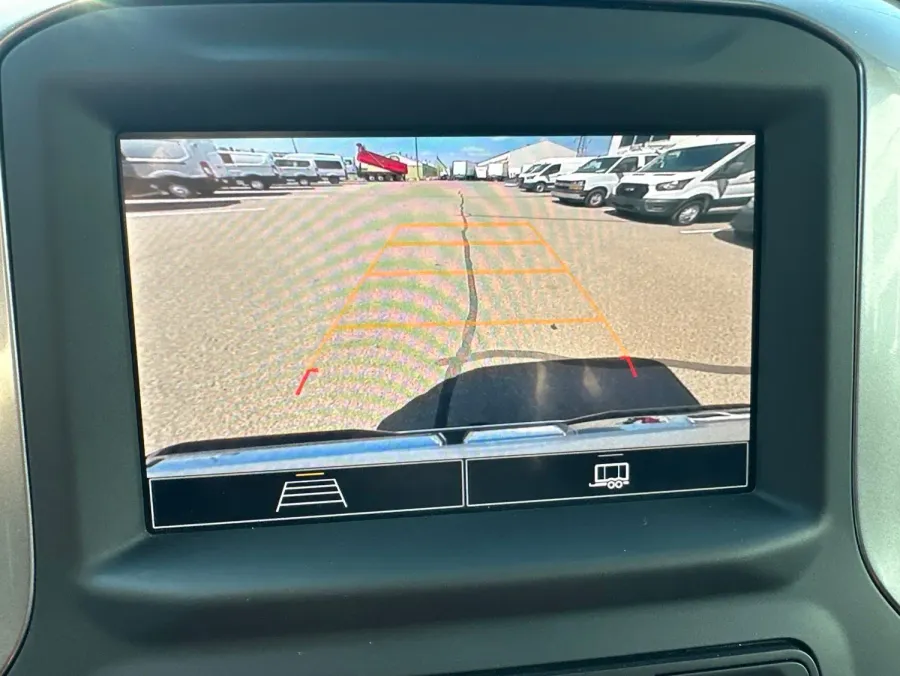 2025 GMC Sierra 3500HD Pro | Photo 10 of 16