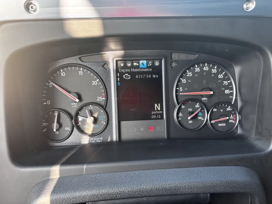 2022 Western Star 49X | Photo 11 of 18