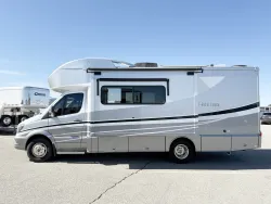 2019 Winnebago Navion 24J | Thumbnail Photo 15 of 24