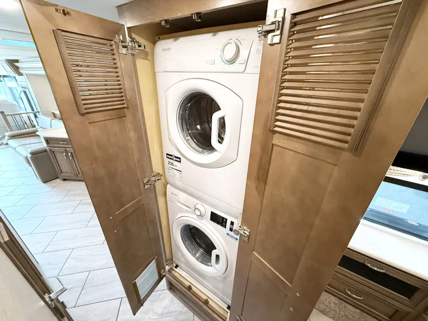 2022 Newmar Bay Star 3626 | Photo 15 of 30