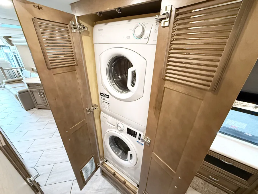 2022 Newmar Bay Star 3626 | Photo 15 of 30