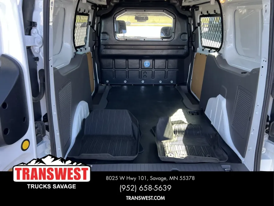 2021 Ford Transit Connect XLT | Photo 11 of 16