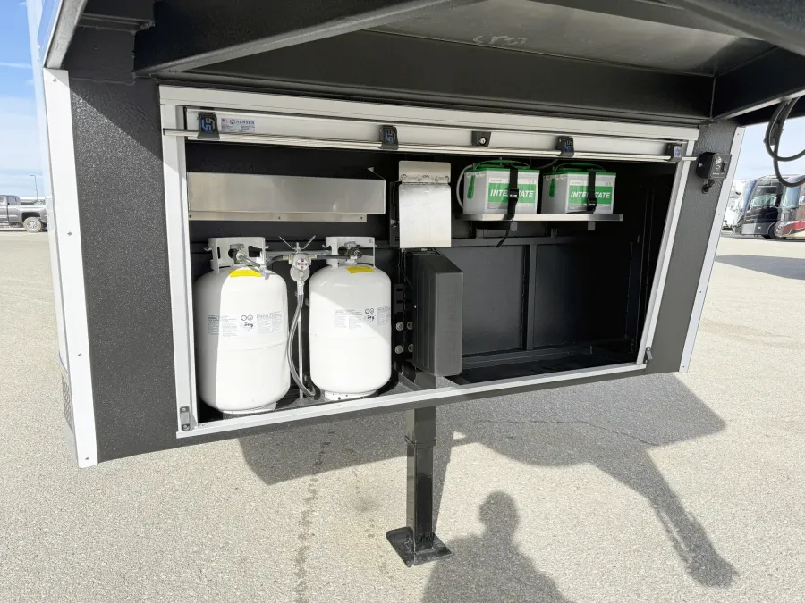 2026 Logan Coach Horse Power Burandt Edition | Photo 22 of 21