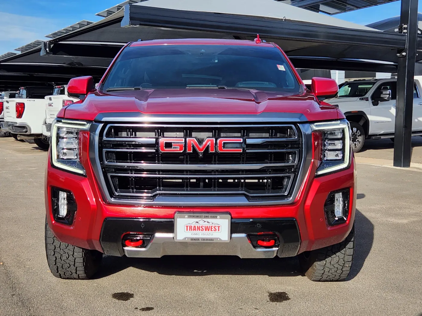 2024 GMC Yukon AT4 | Photo 4 of 32