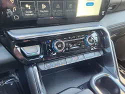 2026 GMC Sierra 1500 Denali | Thumbnail Photo 26 of 31