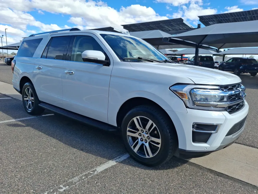 2024 Ford Expedition Max Limited | Photo 6 of 24