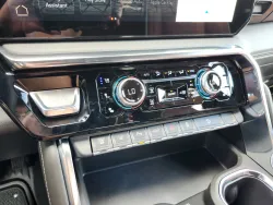 2025 GMC Sierra 2500HD Denali Ultimate | Thumbnail Photo 26 of 31