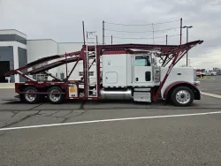 2023 Peterbilt 389 | Thumbnail Photo 4 of 21