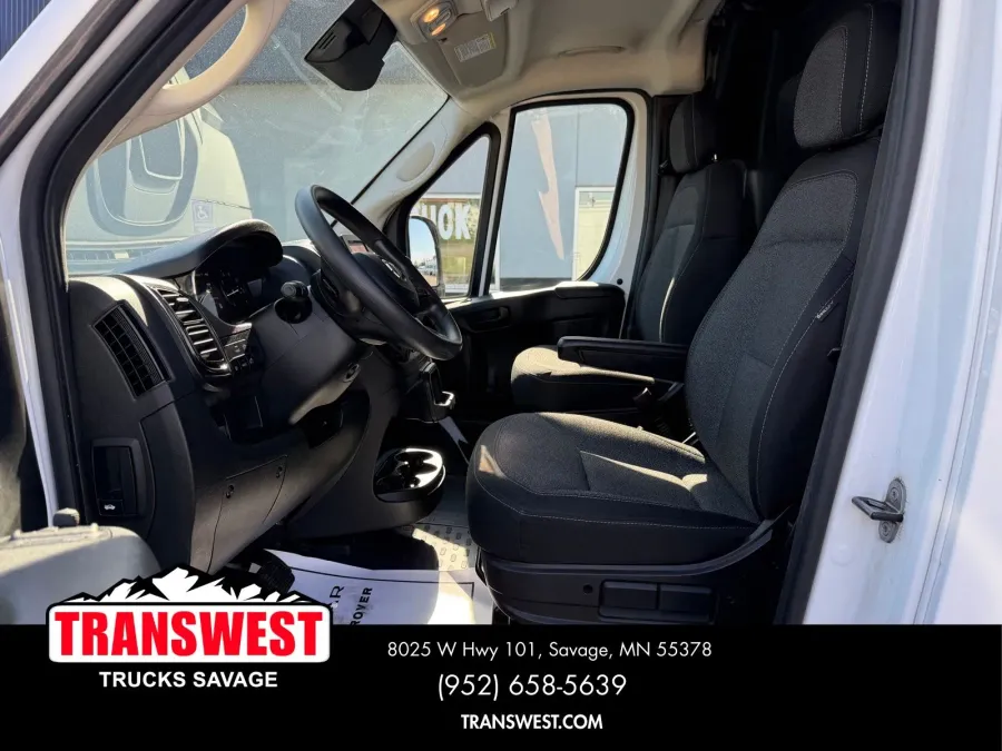 2023 RAM ProMaster 2500 High Roof | Photo 9 of 24
