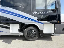 2025 Thor Palazzo GT 33.6 | Thumbnail Photo 23 of 30