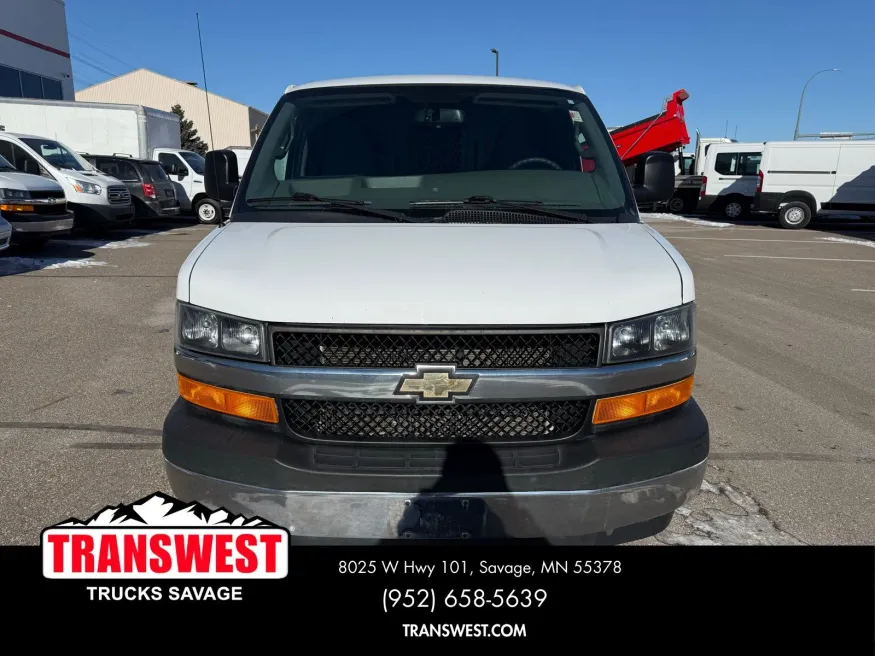 2017 Chevrolet Express 3500 Work Van | Photo 16 of 20