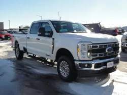 2025 Ford Super Duty F-350 XLT | Thumbnail Photo 6 of 12