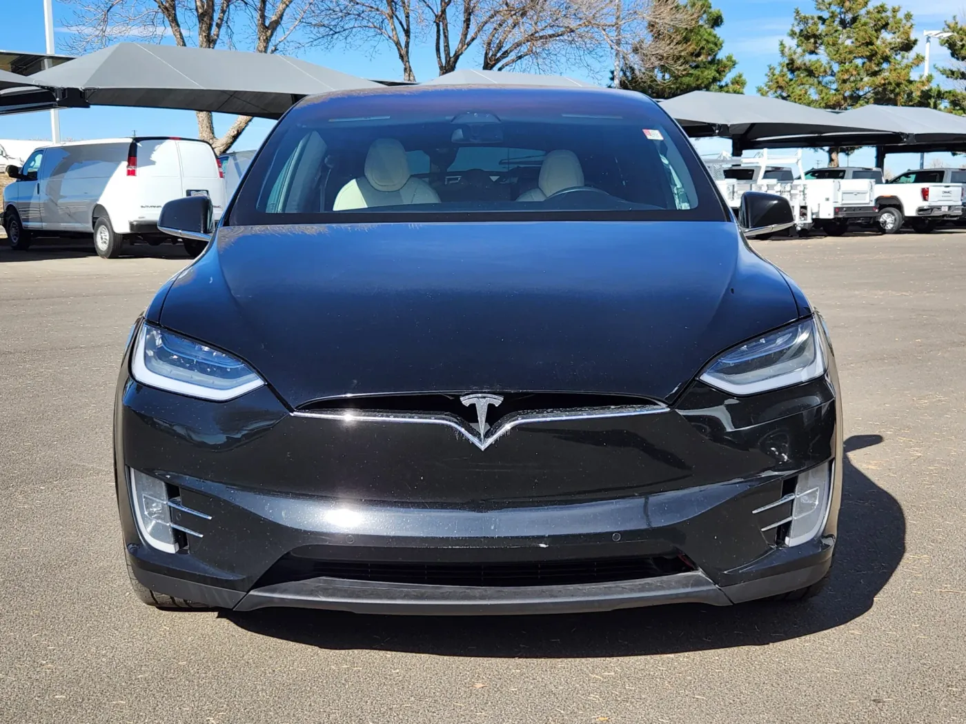 2021 Tesla Model X | Photo 4 of 31