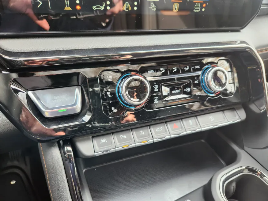 2026 GMC Sierra 1500 AT4 | Photo 27 of 31