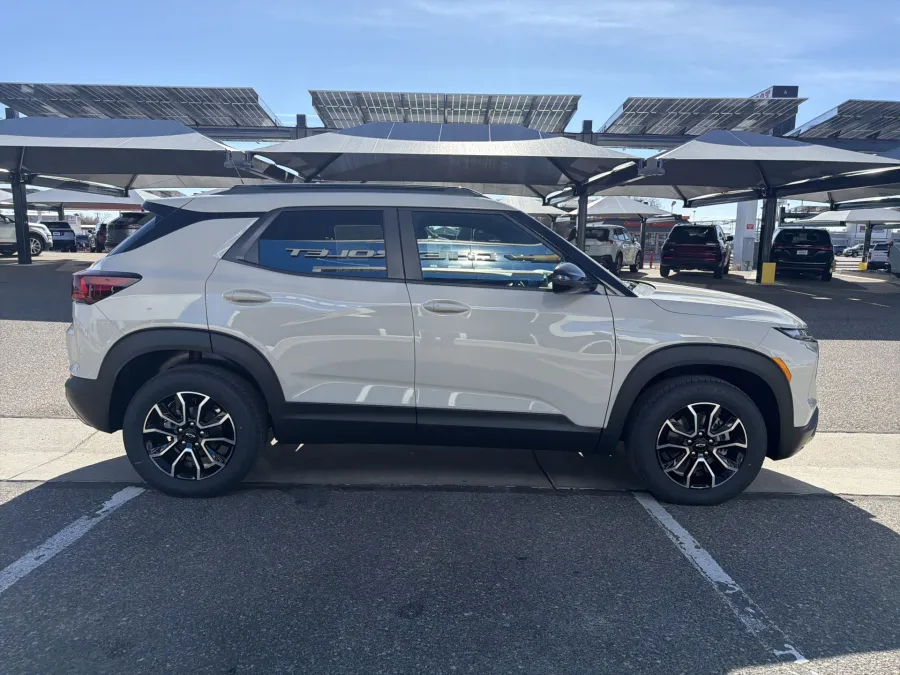 2026 Chevrolet Trailblazer ACTIV | Photo 5 of 23