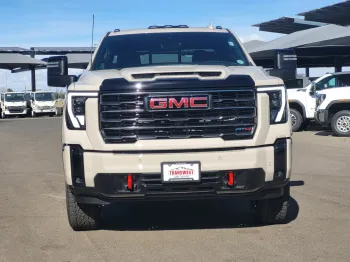 2026 GMC Sierra 2500HD AT4