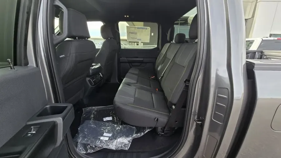 2025 Ford F-150 | Photo 28 of 30
