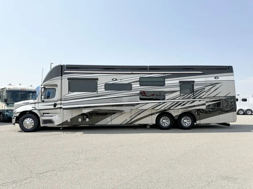 2024 Newmar Supreme Aire 4509 | Photo 22 of 31