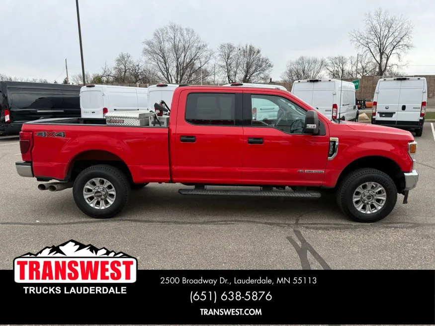 2022 Ford Super Duty F-350 XLT | Photo 15 of 21