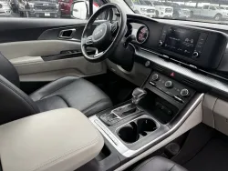 2024 Kia Carnival LX | Thumbnail Photo 12 of 21