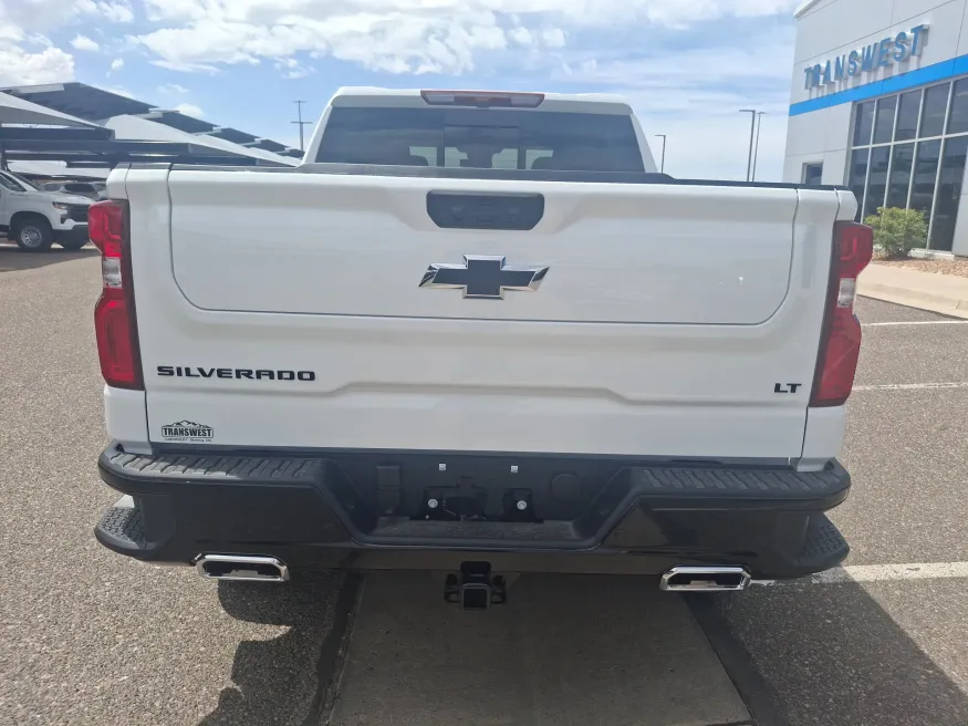 2026 Chevrolet Silverado 1500 LT Trail Boss | Photo 3 of 19