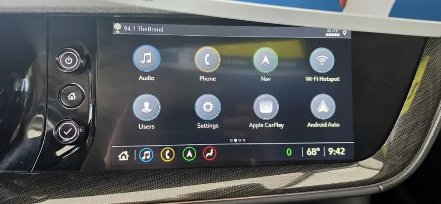 2021 Buick Envision | Photo 21 of 31