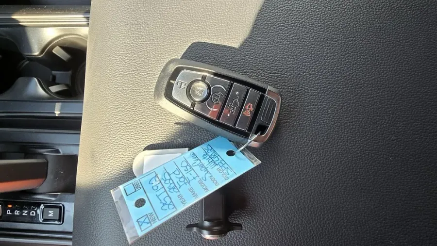 2025 Ford F-150 | Photo 25 of 31