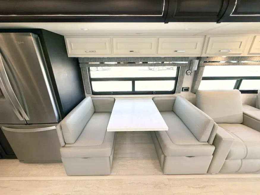 2026 Newmar Supreme Aire 4505 | Photo 12 of 30