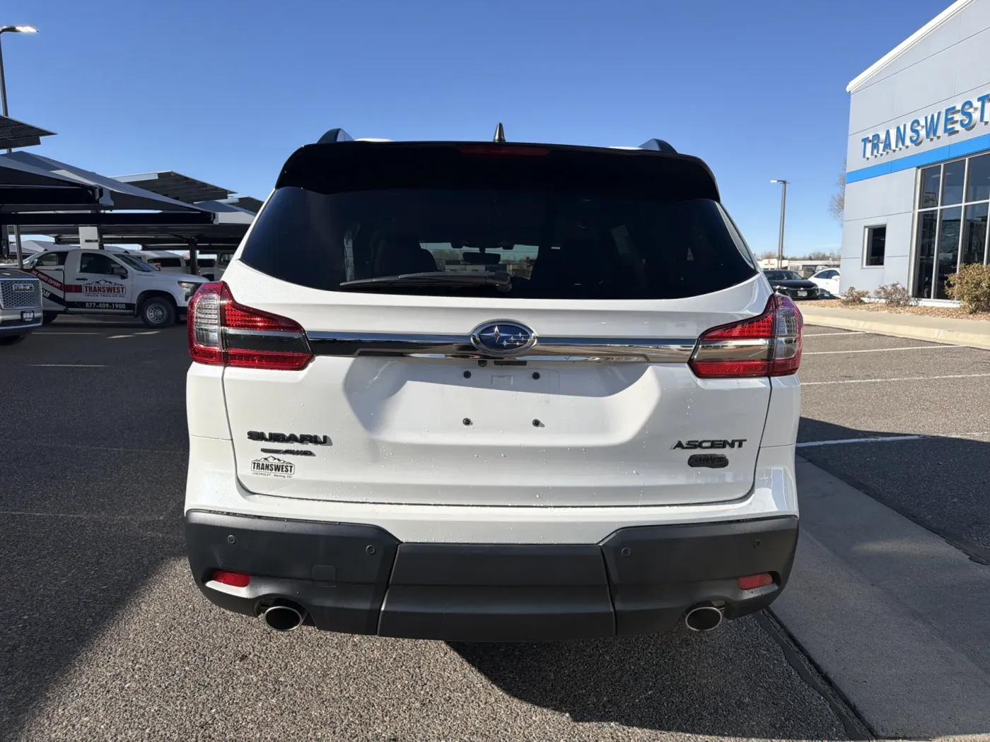 2022 Subaru Ascent Onyx Edition | Photo 3 of 25