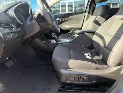 2025 Chevrolet Malibu LT | Thumbnail Photo 13 of 19