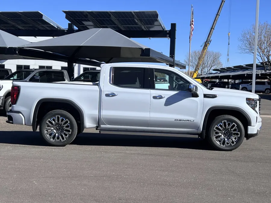 2026 GMC Sierra 1500 Denali Ultimate | Photo 1 of 28
