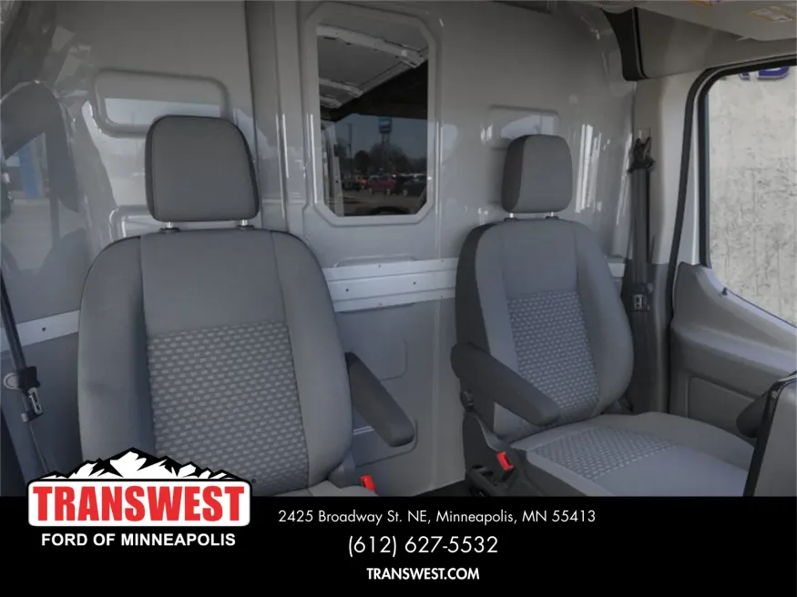 2025 Ford E-Transit-350 | Photo 10 of 21