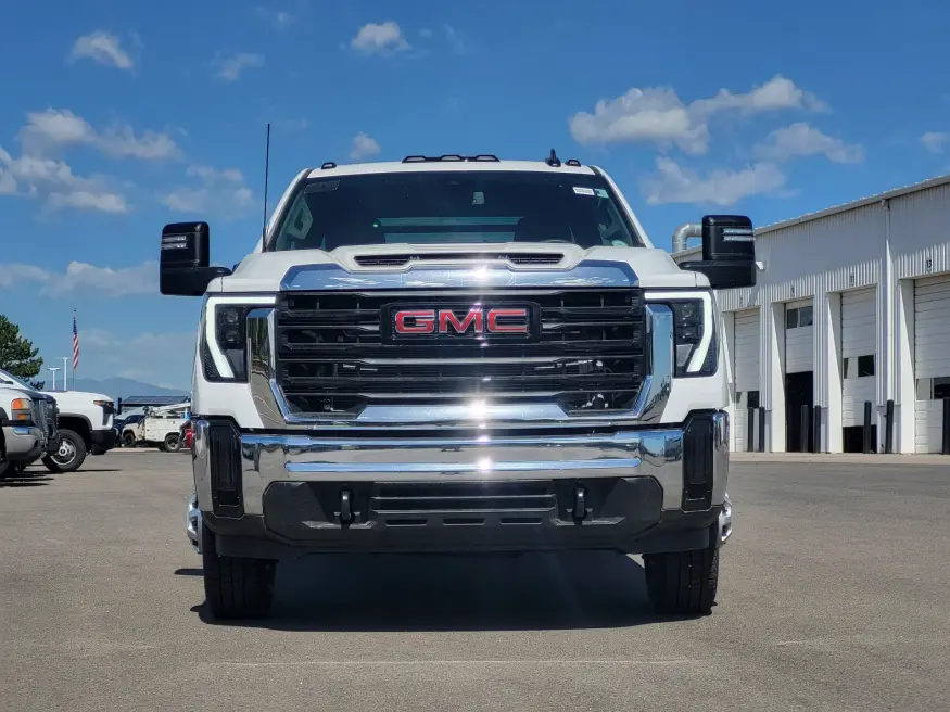2026 GMC Sierra 3500HD CC Pro | Photo 1 of 23