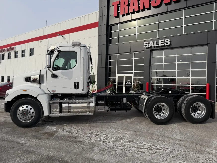 2026 Western Star 47X | Photo 2 of 7