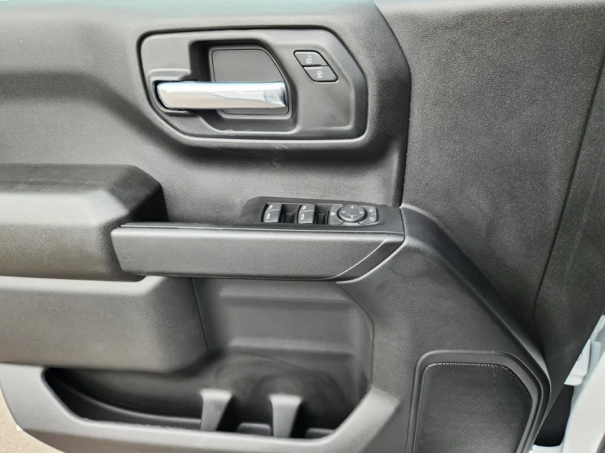 2026 GMC Sierra 1500 Pro | Photo 15 of 23