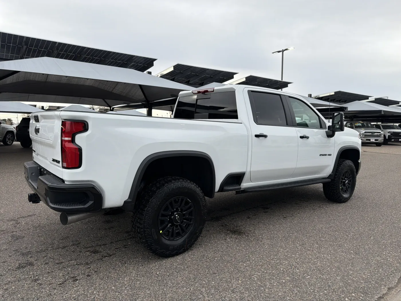 2026 Chevrolet Silverado 2500HD ZR2 | Photo 5 of 20