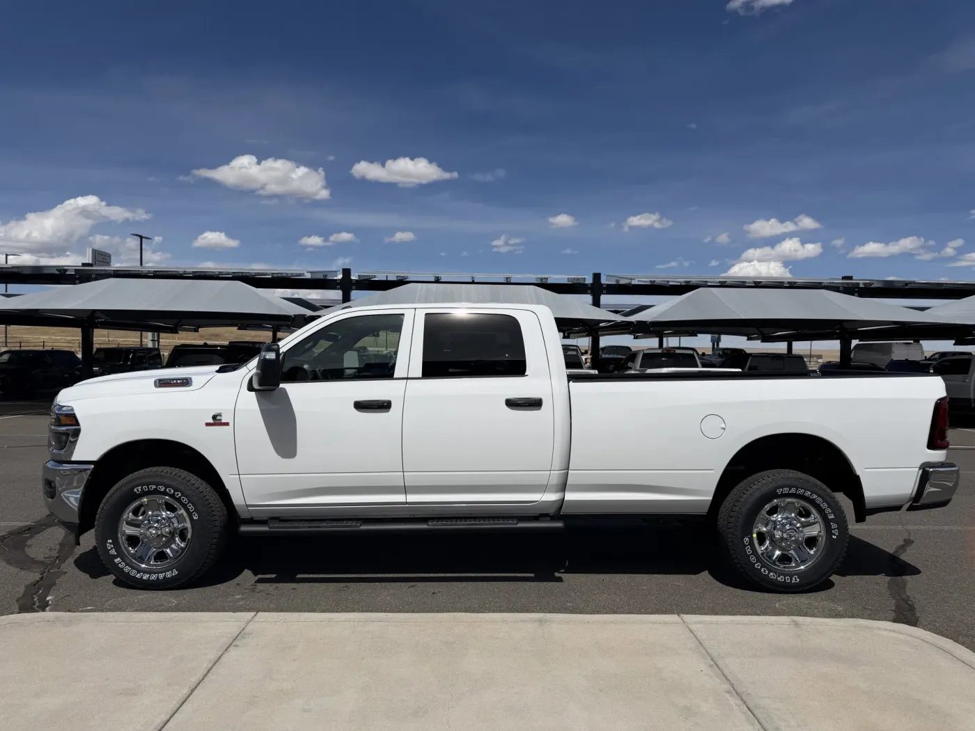 2026 RAM 2500 Tradesman | Photo 4 of 18
